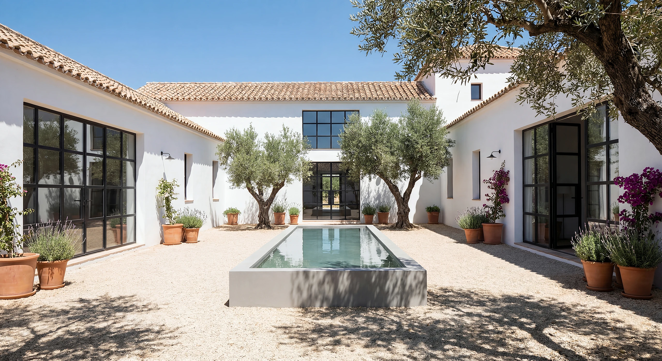 Selva Hotel / Hospitality, Atmosphere and presence